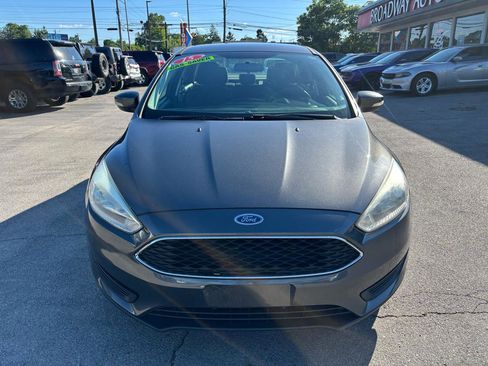 Used 2015 Ford Focus SE FWD image 8