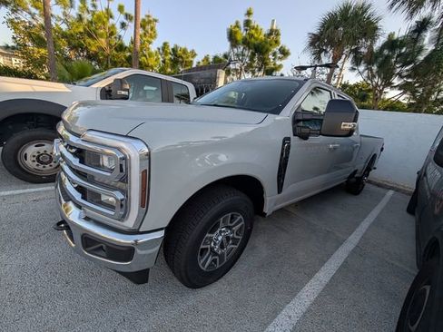 New 2026 Ford F350 Lariat RWD image 4