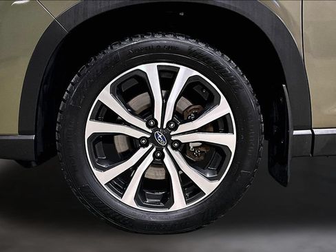 Used 2023 Subaru Forester Limited AWD/4WD image 34