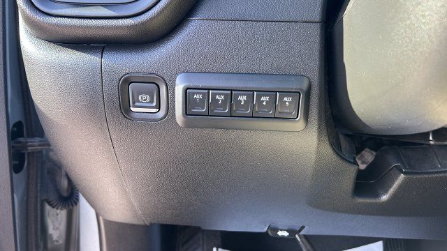 Used 2024 Chevrolet Silverado 2500 Custom w/ Custom Convenience Package AWD/4WD image 21