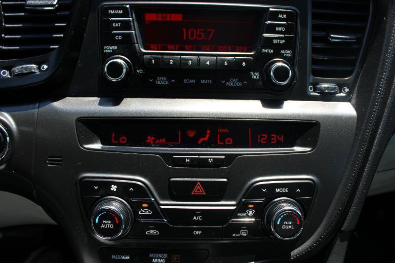 Used 2012 Kia Optima EX FWD image 16