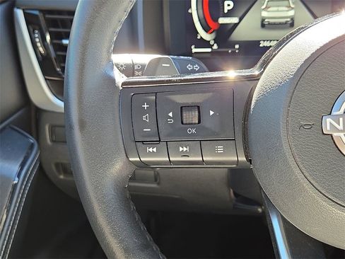 Used 2023 Nissan Rogue Platinum w/ Platinum Premium Package image 21