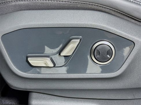 Used 2024 Kia EV9 Light Long Range image 18