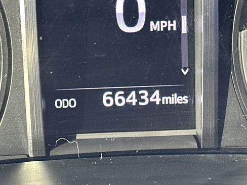 Used 2021 Toyota 4Runner Venture image 21