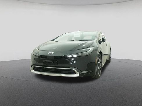 New 2026 Toyota Prius Plug-In Hybrid image 32