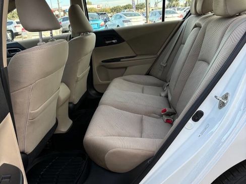 Used 2014 Honda Accord LX image 26
