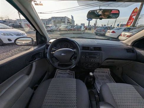 Used 2007 Ford Focus SE FWD image 13