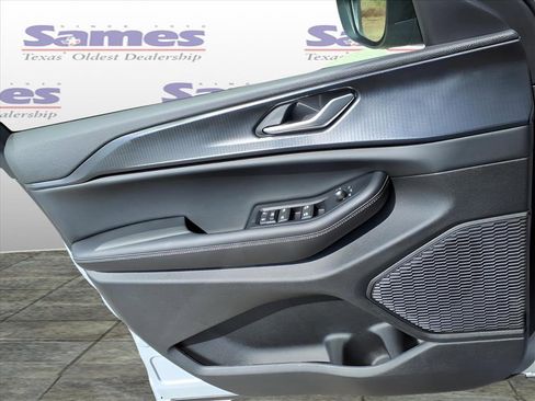 New 2025 Jeep Grand Cherokee Laredo X image 8