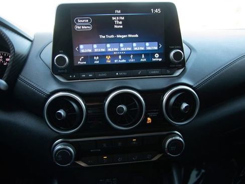 Used 2022 Nissan Sentra SV image 18