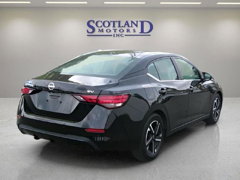 Used 2024 Nissan Sentra SV FWD image 6