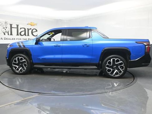 Used 2025 Chevrolet Silverado EV RST w/ LPO, Dark Package RST AWD/4WD image 50