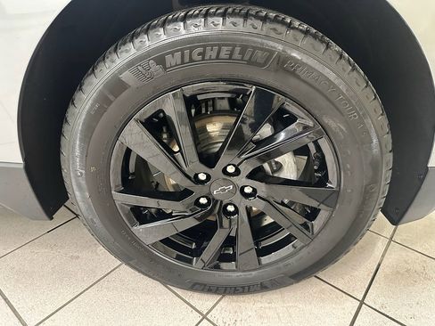 Certified 2024 Chevrolet Equinox LS w/ LS Convenience Package image 13