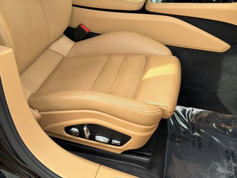 Used 2018 Porsche Panamera 4 w/ Premium Package Plus image 12