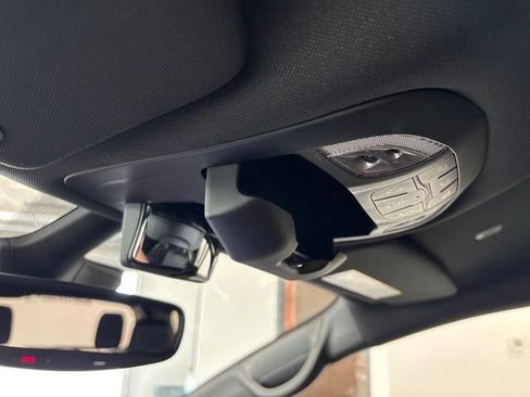 New 2027 Chrysler Pacifica Select AWD/4WD image 43