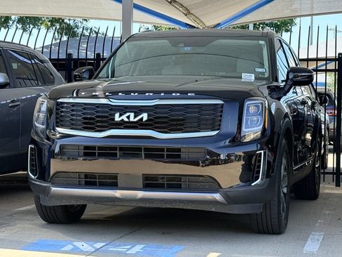 Used 2022 Kia Telluride EX w/ EX Premium Package FWD image 1