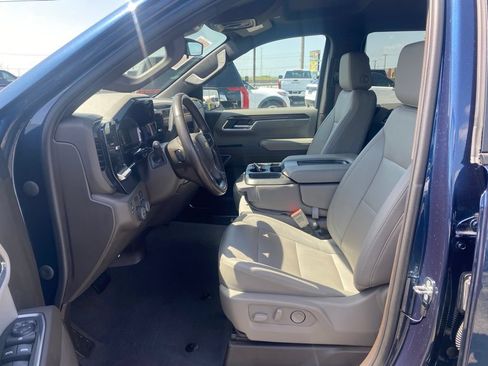 Used 2022 Chevrolet Silverado 1500 LT RWD image 9