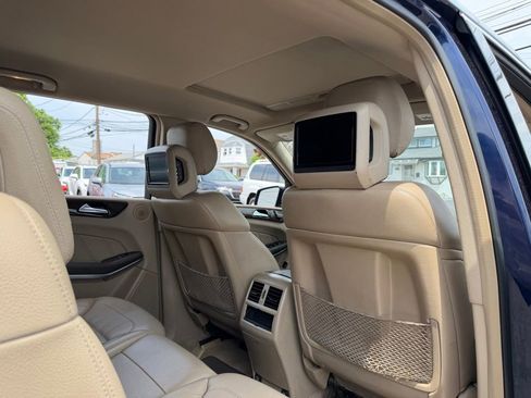 Used 2014 Mercedes-Benz GL 450 4MATIC image 13