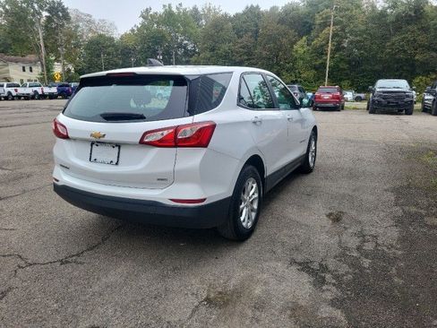 Used 2020 Chevrolet Equinox LS image 6