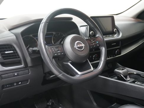 Used 2023 Nissan Rogue SV w/ SV Premium B Package FWD image 10