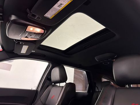 Used 2024 Dodge Durango GT image 2