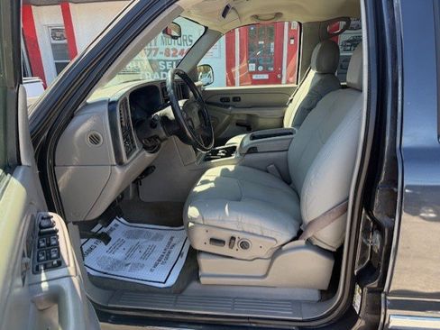 Used 2005 GMC Sierra 2500 SLT RWD image 10