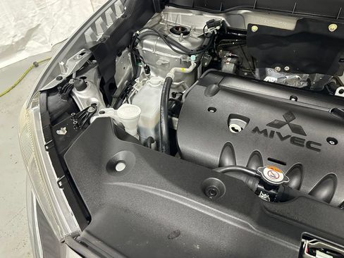 Used 2019 Mitsubishi Outlander Sport ES AWD/4WD image 59
