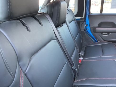 Used 2025 Jeep Wrangler Unlimited Rubicon image 48