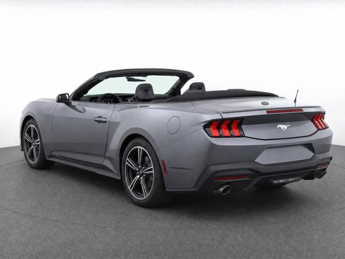 Used 2025 Ford Mustang Premium RWD image 3