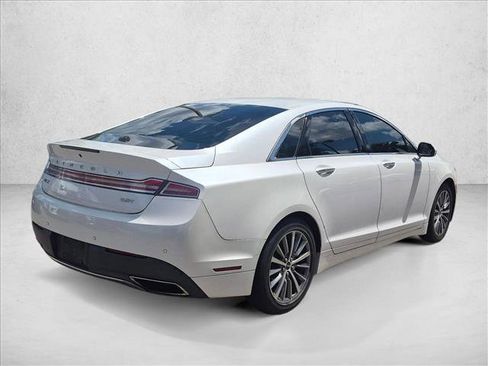Used 2019 Lincoln MKZ Premiere FWD image 5