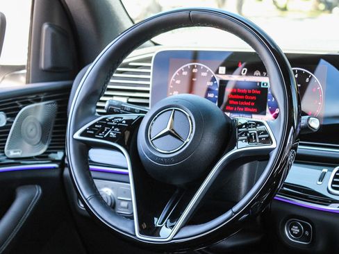 Certified 2024 Mercedes-Benz GLS 450 4MATIC image 18