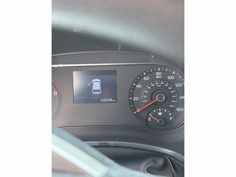 Used 2022 Kia Soul LX FWD image 9