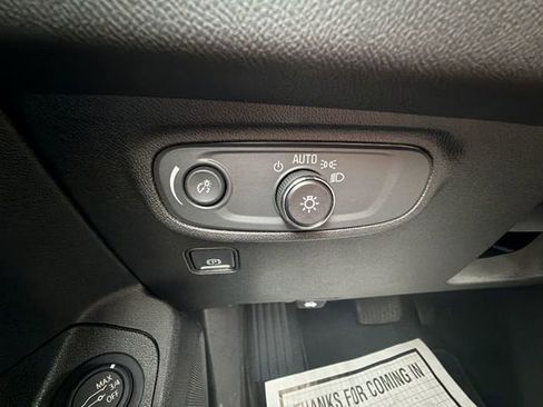 Used 2022 GMC Terrain SLE w/ Driver Convenience Package AWD/4WD image 23