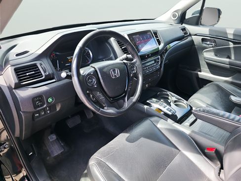 Used 2017 Honda Pilot Elite image 11