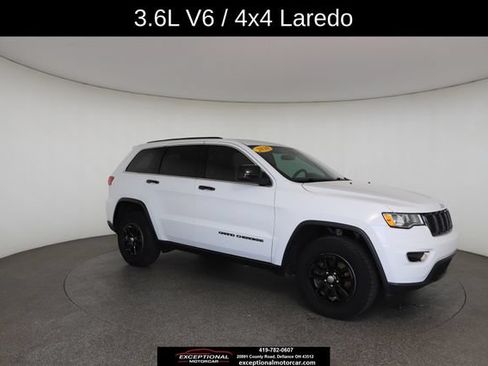 Used 2020 Jeep Grand Cherokee Laredo AWD/4WD image 25