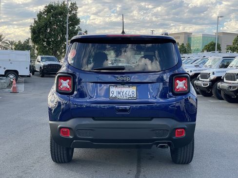 Used 2021 Jeep Renegade Latitude image 6