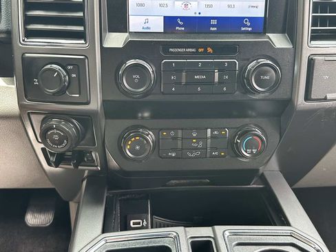 Used 2020 Ford F150 XLT w/ Equipment Group 301A Mid RWD image 34