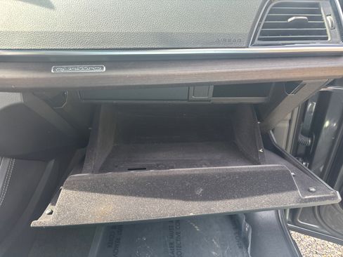 Used 2022 Audi Q5 2.0T Premium Plus w/ Premium Plus Package image 47