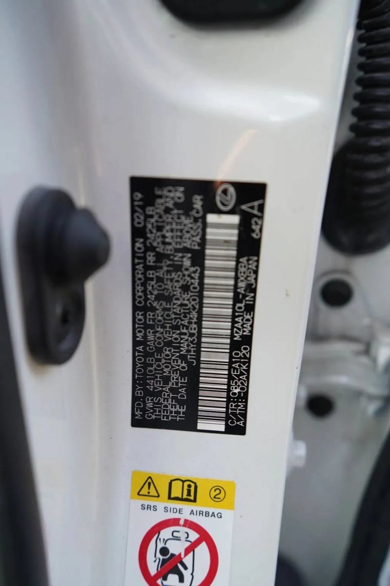 Used 2019 Lexus UX 200 FWD image 9