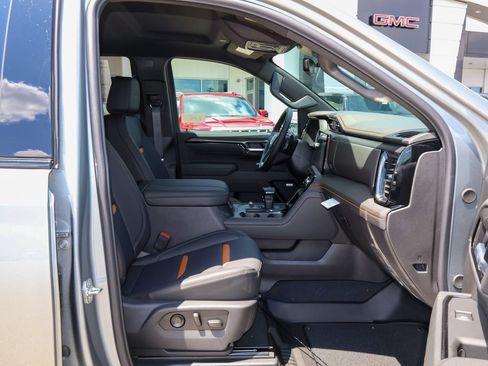 New 2026 GMC Sierra 1500 AT4 w/ AT4 Premium Package AWD/4WD image 31
