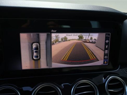 Used 2019 Mercedes-Benz E 300 image 23