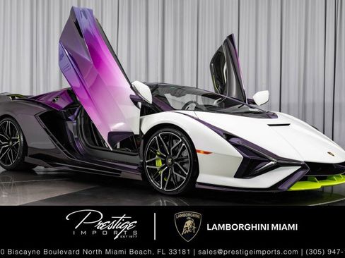 Used 2020 Lamborghini Sian Coupe image 1