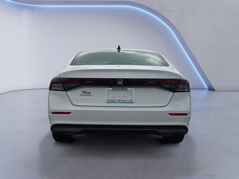 New 2025 Honda Accord SE image 5