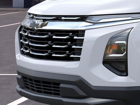 New 2026 Chevrolet Equinox LT w/ Convenience Package II FWD image 13