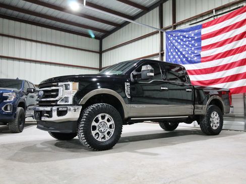 Used 2021 Ford F250 King Ranch w/ King Ranch Ultimate Package AWD/4WD image 1