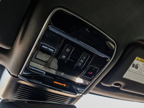 New 2026 Land Rover Range Rover SE AWD/4WD image 29