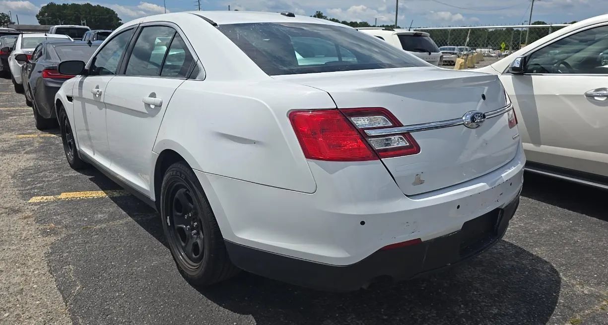 Used 2016 Ford Taurus Police Interceptor AWD image 3