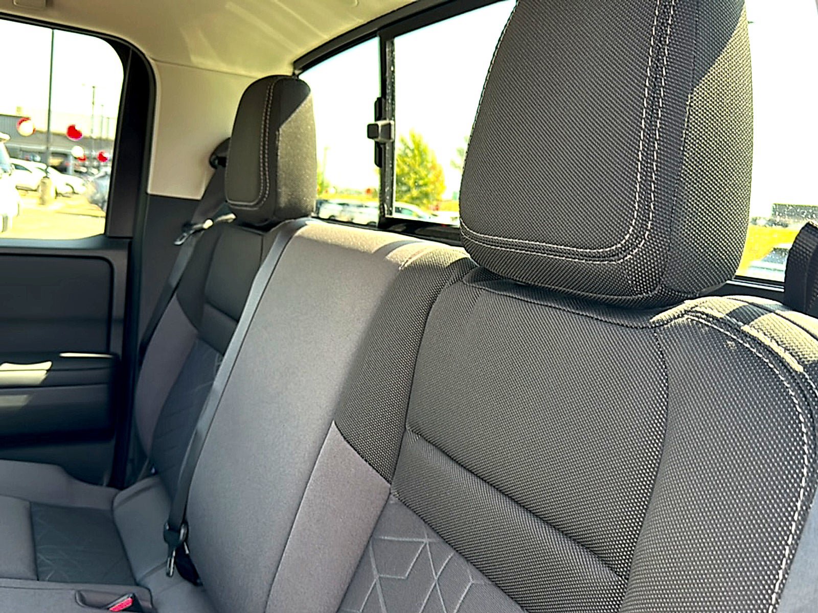 New 2027 Nissan Frontier SV RWD image 16