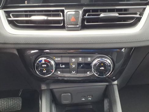 New 2026 Chevrolet TrailBlazer LT w/ Convenience Package FWD image 20
