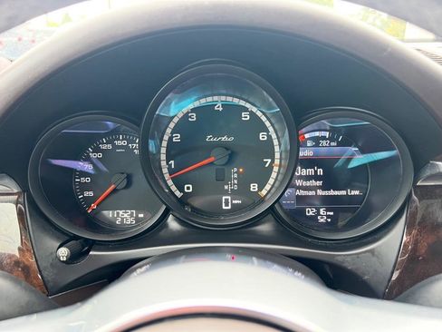 Used 2017 Porsche Macan Turbo AWD/4WD image 43