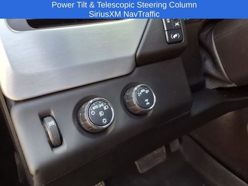 Used 2018 GMC Yukon XL SLT image 17